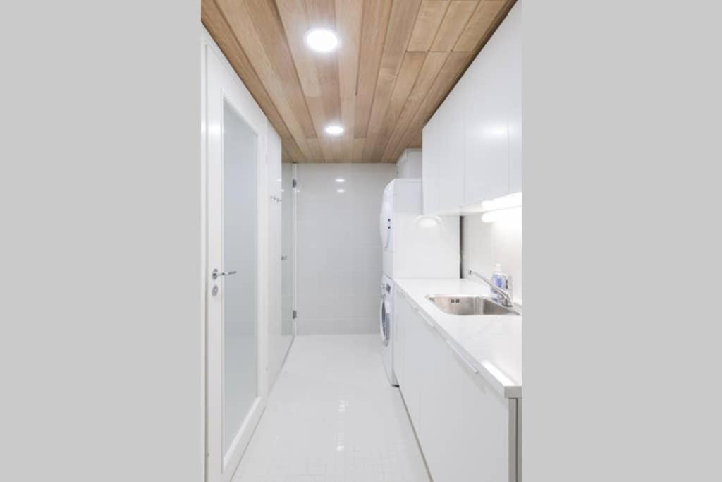 Sleek And Spacious 3 Bedroom Apartment In City Centre Helsinki Ngoại thất bức ảnh