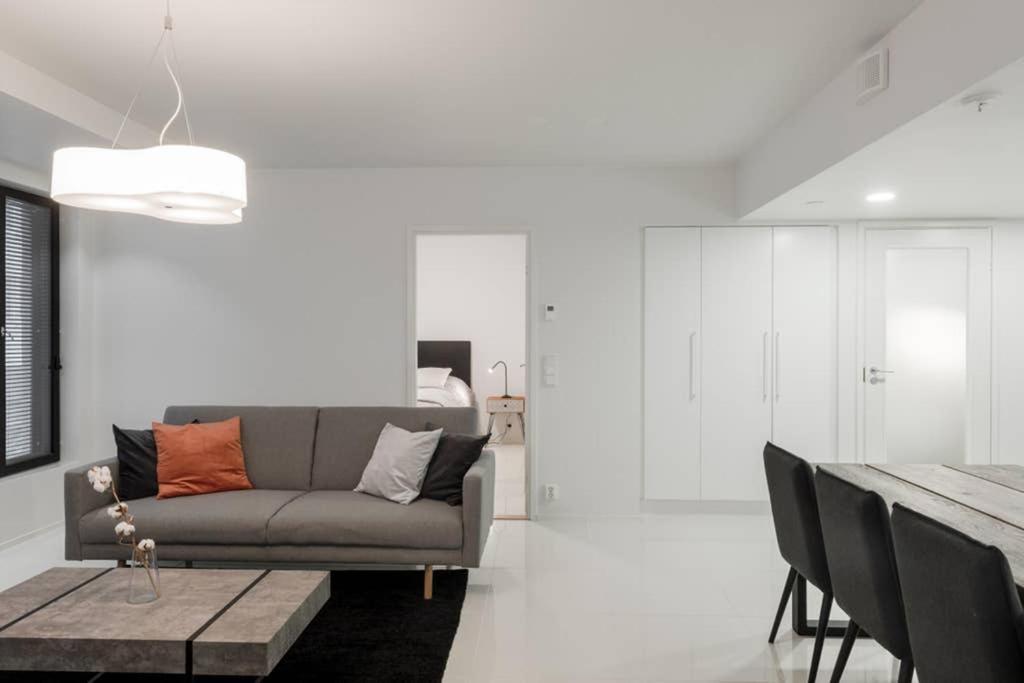 Sleek And Spacious 3 Bedroom Apartment In City Centre Helsinki Ngoại thất bức ảnh